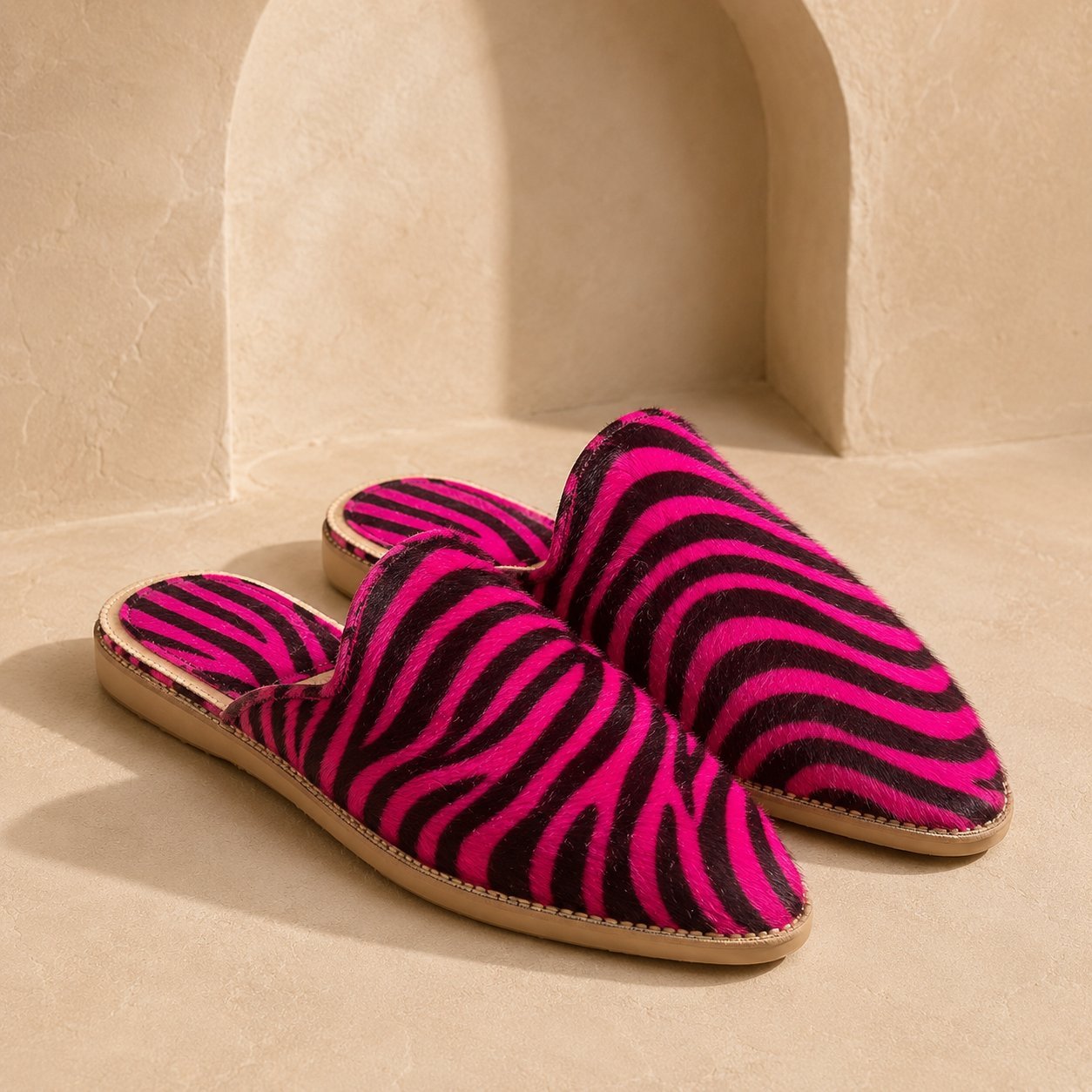Babouche Zèbre femme mule en peau de vache imprimée